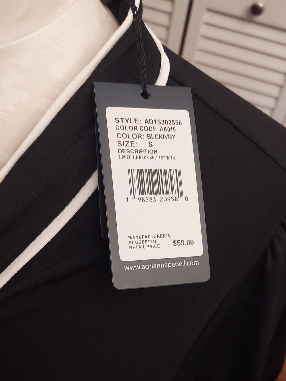 Black Tie-Neck Puff Sleeve Top NWT - Picture 8 of 8
